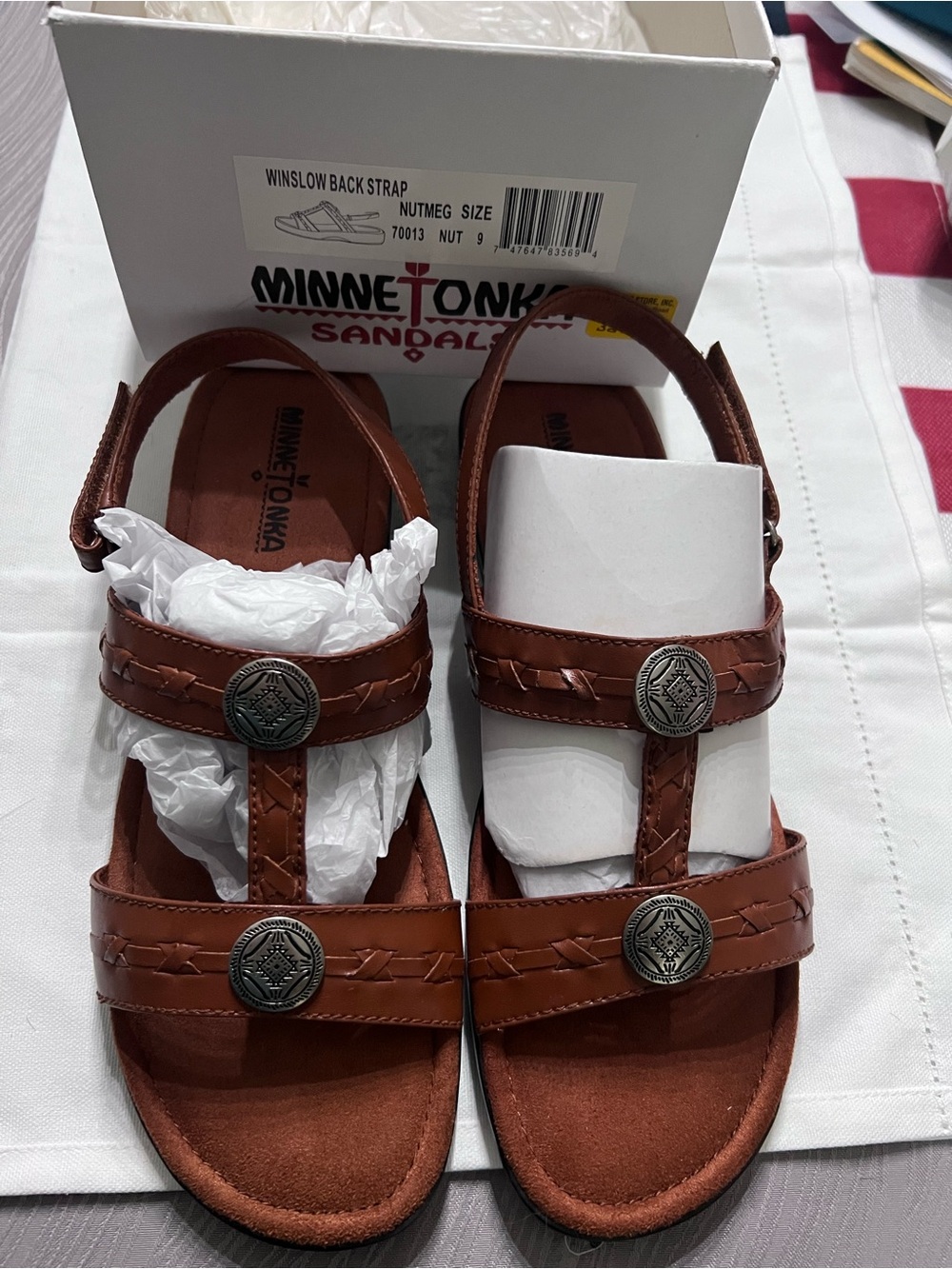 Minnetonka Winslow Back Strap Sandals Womens 9 Nutmeg Leather Comfort NIB 70013